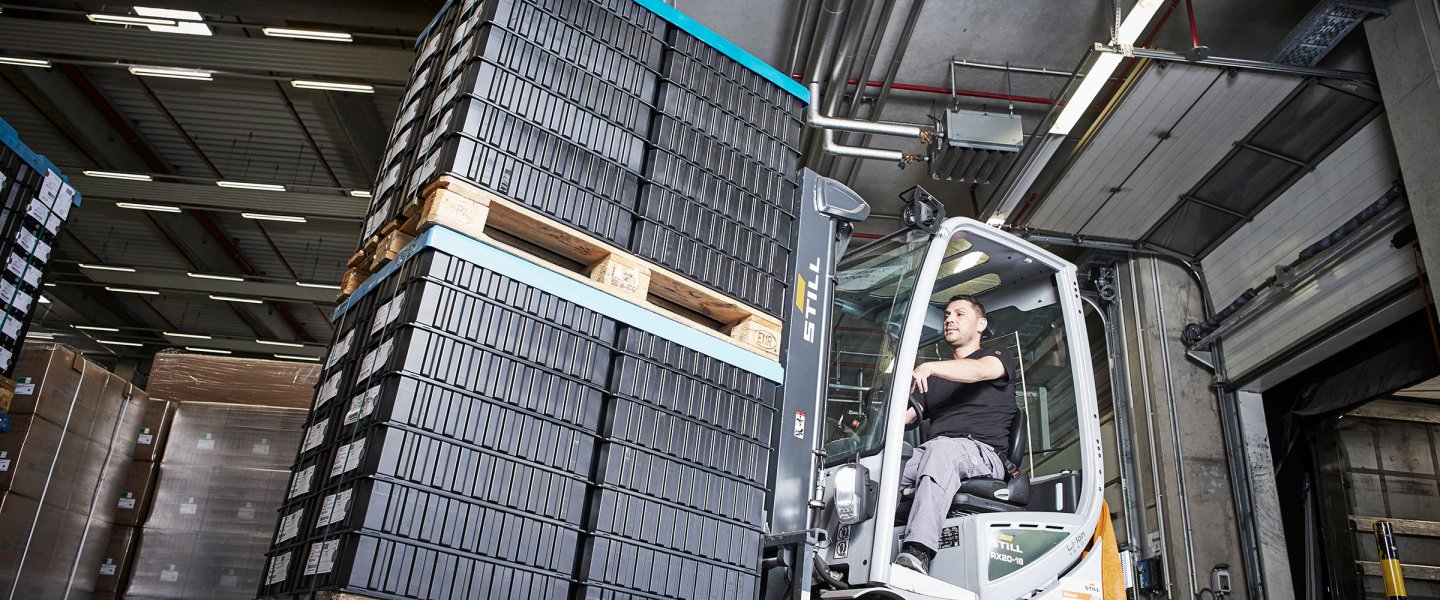 Staplerfahrer von avitea Industrieservice Logistik
